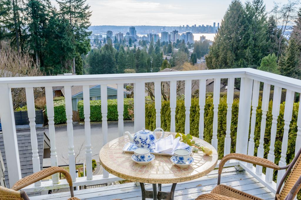 Crystal'S View Bed & Breakfast นอร์ทแวนคูเวอร์ ภายนอก รูปภาพ
