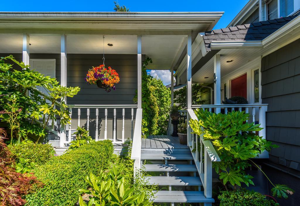 Crystal'S View Bed & Breakfast นอร์ทแวนคูเวอร์ ภายนอก รูปภาพ